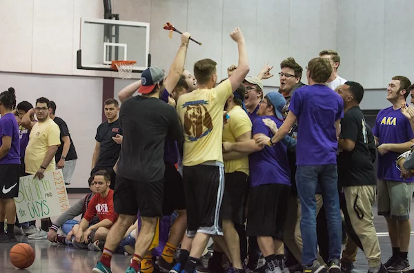 Greek week Students huddle